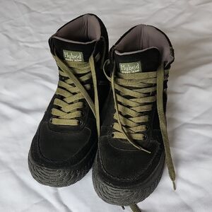 Hybrid & Company Gray Interior Label